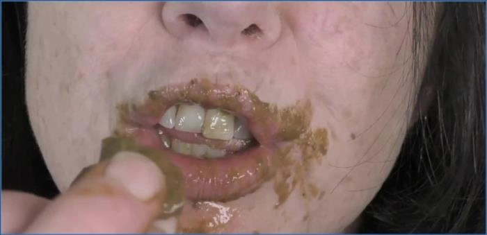 Dirtygardengirl in POV Shit and Piss Drinking FullHD – ScatVip poster