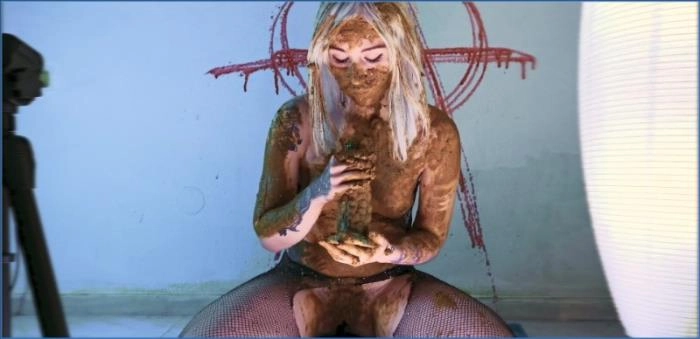 Schmutzige Betty Kaviar Scat Vip Video 2024 on ScatVip