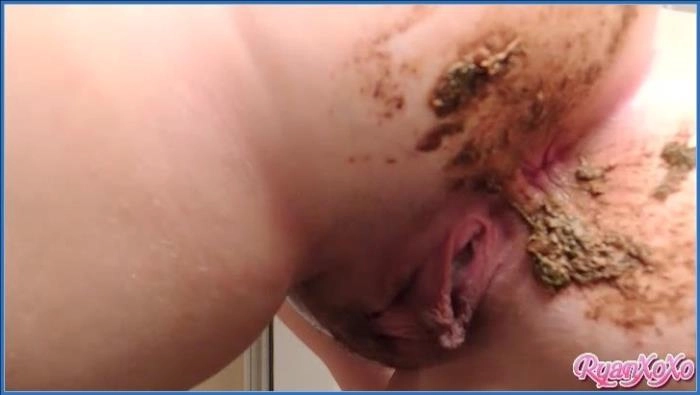 Goddess Ryan Scat Cleanup Wild Fart Play