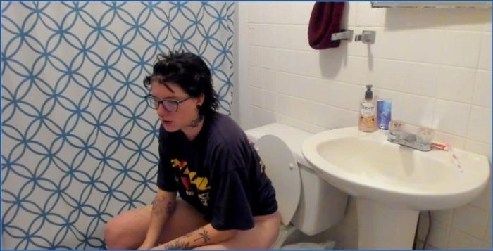 Missellie Shitting HD Video | Watch Peeping Tom Poop Scenes Now – ScatVip poster