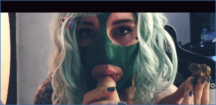 Download Betty im Grünen Maske: Anal und Scat-Szenen in FullHD | Stream auf scatvip.com ScatVip.com
