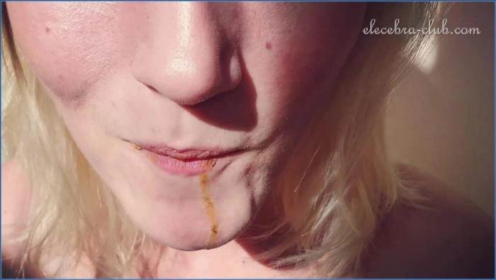 Elecebra Scat-Shop Videos: Masturbation, Period Play & Pissing FullHD – ScatVip poster