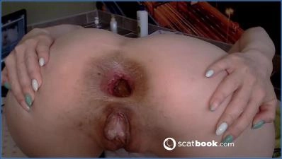 Sweet Tinqerbell spielt dreckig: Scat, Anal, Gaping in HD 720p - related scat video at ScatVip