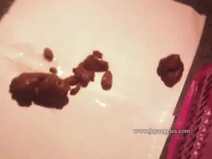 Eve Squats and Poops Out a Messy Load for a Sordid Scat Bonanza - scat porn video at ScatVip.com