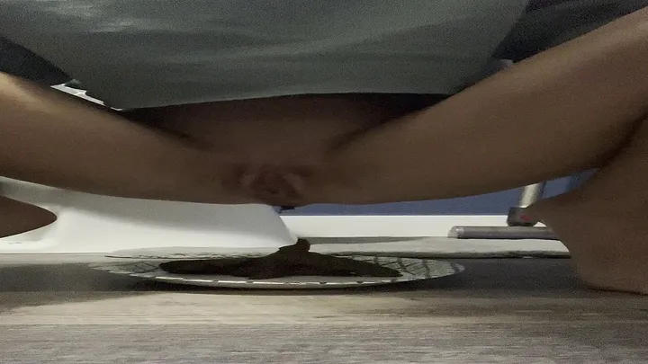 Pooping in Close-Up: A Quick, Clean Drop of Scat Satisfaction - scat porn video at ScatVip.com