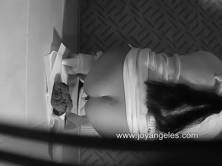 Solo Toilet Scat Release: Quick and Messy Amateur Dump in the Bathroom - scat porn video at ScatVip.com