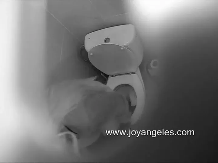 Hidden Cam Captures a Real Solo Scat Bout with Warm Brown Load - popular scat video at ScatVip