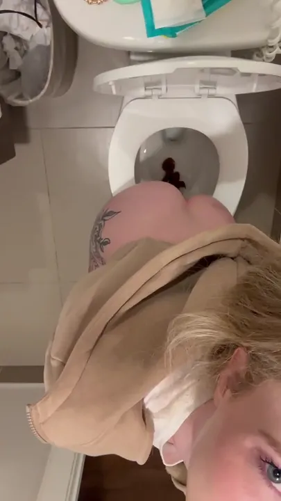 SaraBee Dominates with Quick, Messy Scat Action in a BDSM Teaser - popular scat video at ScatVip