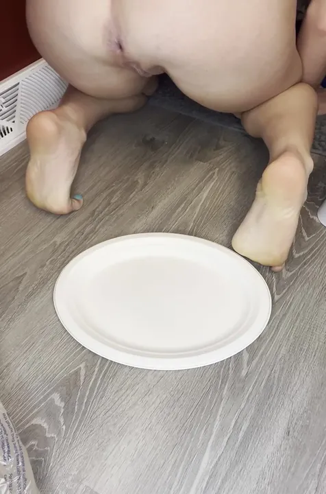 Fat, Firm Turds Pile Up as a Girl Squats and Pushes Out a Genuine - popular scat video at ScatVip