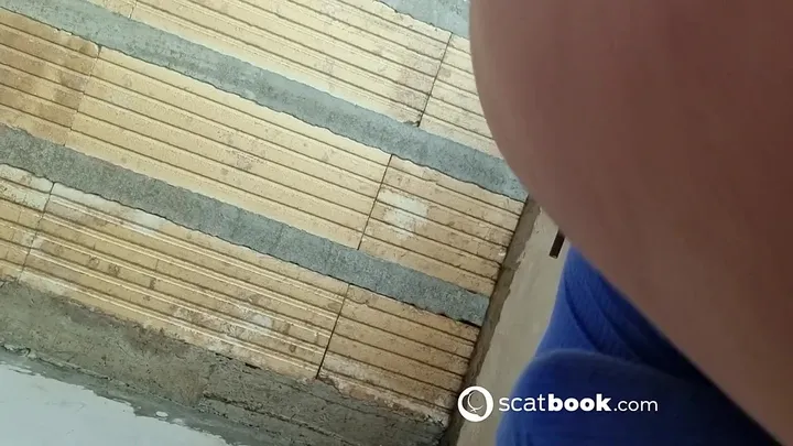 Flornatiii Delivers a Quick, Efficient Scat Thrill in Just One Minute - popular scat video at ScatVip