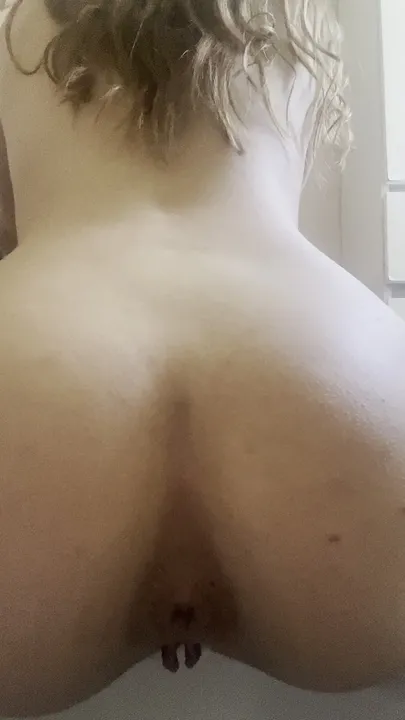 18yearoldsluttt Squats and Drops a Juicy Kaviar Load on Her Own - popular scat video at ScatVip