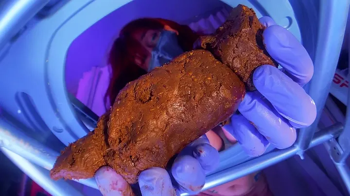 Betty's Playful Kaviar Feast: A Solo Scat Thrills - scat porn video at ScatVip.com