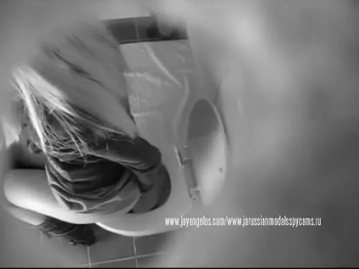Hidden Cam Captures Solo Scat Model Pooping on Toilet 2009 - related scat video at ScatVip