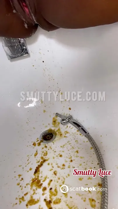 Smutty Luce Grinds Out Extended Homemade Kaviar in Candid Solo Bout - scat porn video at ScatVip.com